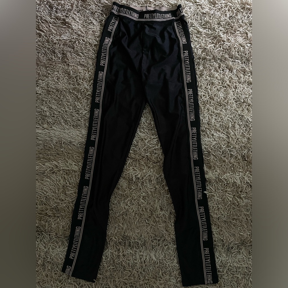 PrettyLittleThing Leggings